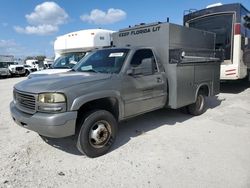 Salvage cars for sale from Copart Chicago: 2001 GMC New Sierra C3500