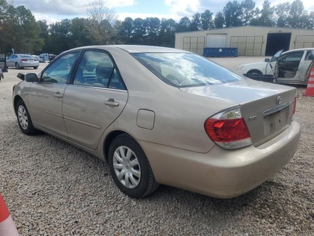 2005 Toyota Camry LE