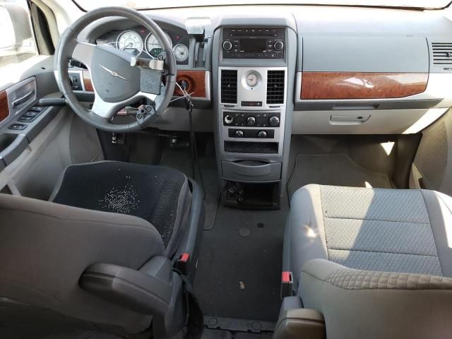 2009 Chrysler Town & Country Touring