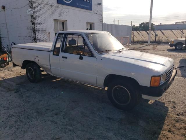 1984 Toyota Pickup Xtracab RN56 SR5