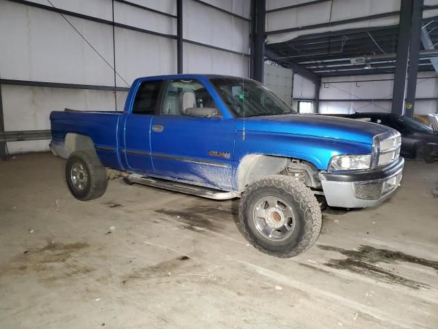 1999 Dodge RAM 2500