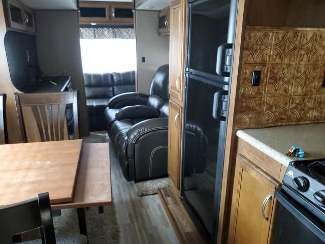 2017 Chapparal 5th Wheel