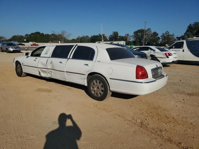 2003 Lincoln Town Car Executive