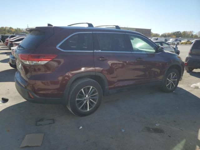 2019 Toyota Highlander SE