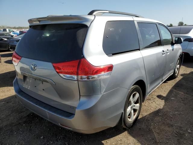 2012 Toyota Sienna LE