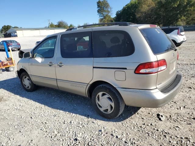 2003 Toyota Sienna LE