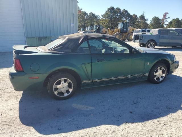 2000 Ford Mustang