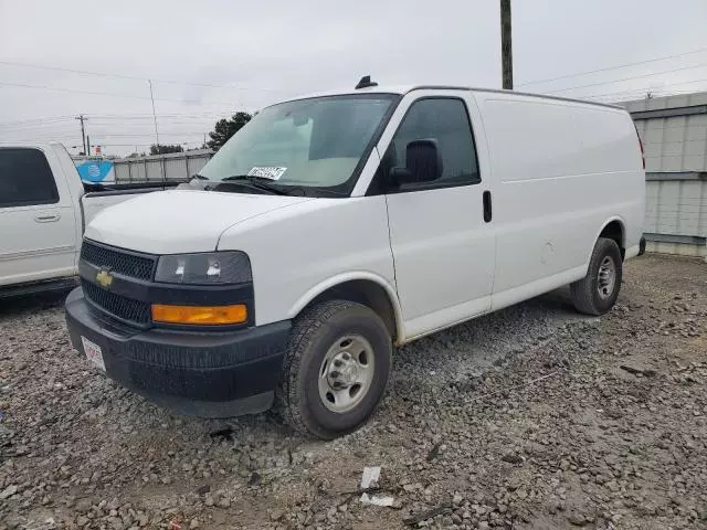 2022 Chevrolet Express G2500