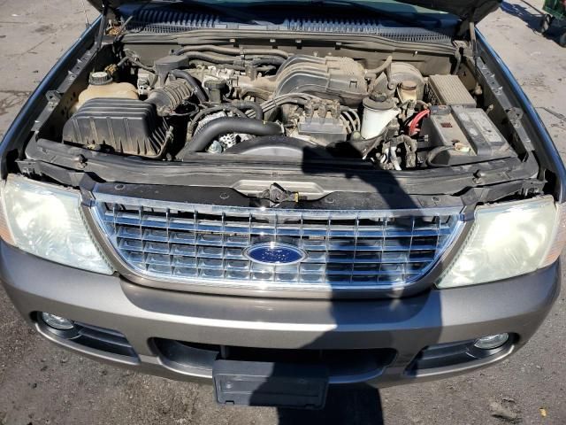 2004 Ford Explorer XLT