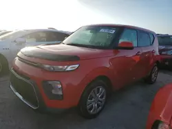 Carros salvage para piezas a la venta en subasta: 2021 KIA Soul LX