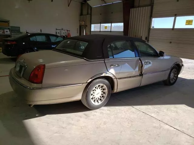 1998 Lincoln Town Car Signature