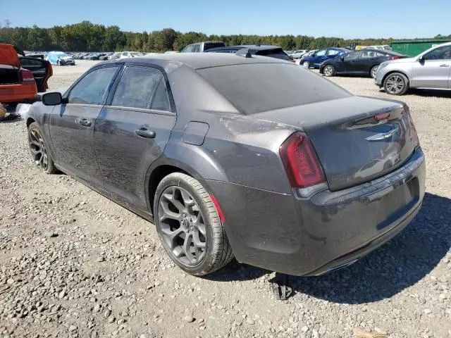 2018 Chrysler 300 Touring