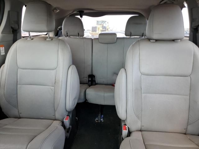 2015 Toyota Sienna XLE