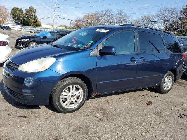 2004 Toyota Sienna CE