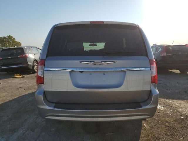 2013 Chrysler Town & Country Touring