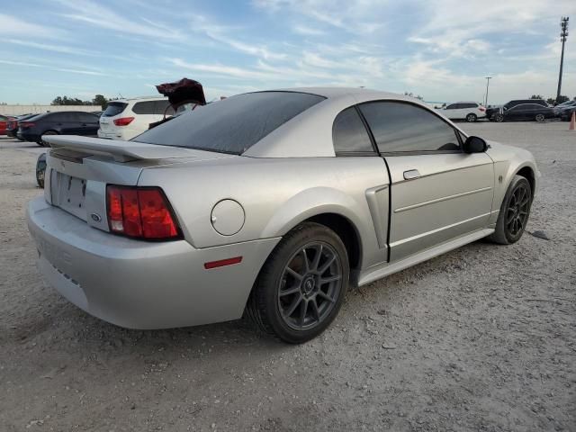 2004 Ford Mustang