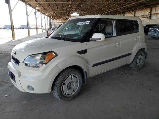 2011 KIA Soul +