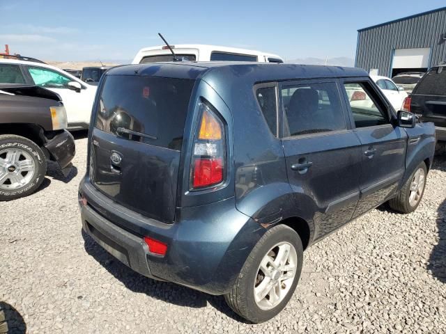 2011 KIA Soul +