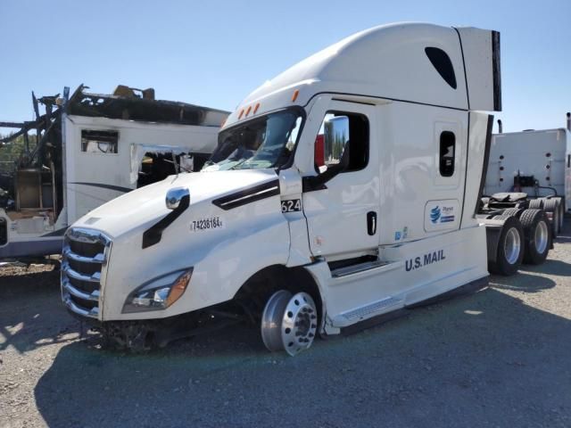 2021 Freightliner Cascadia 126