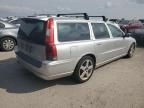 2005 Volvo V70 R