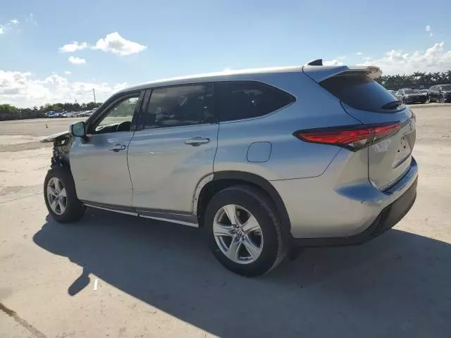 2022 Toyota Highlander L