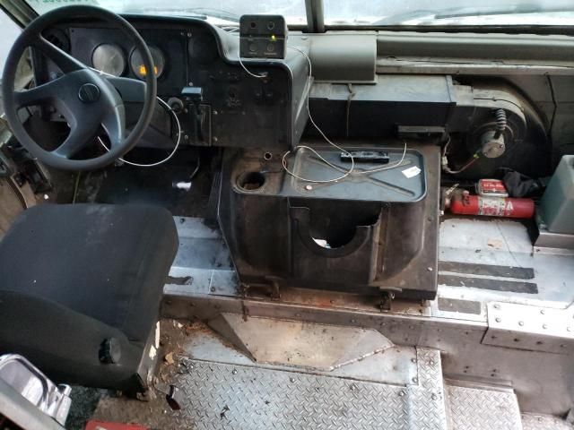 2007 Freightliner Chassis M Line WALK-IN Van