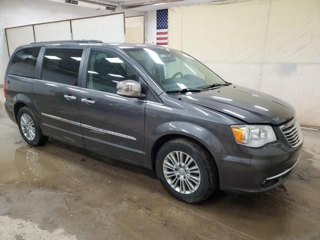 2015 Chrysler Town & Country Touring L