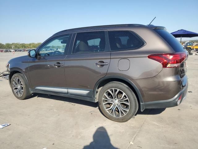 2016 Mitsubishi Outlander SE