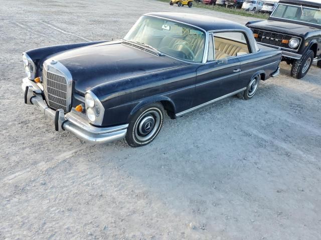 1966 Mercedes-Benz 250SE