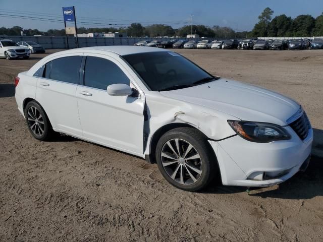 2014 Chrysler 200 Touring