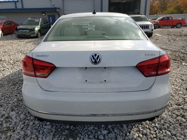 2012 Volkswagen Passat SEL