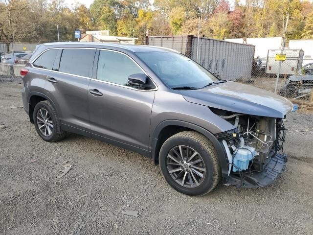 2019 Toyota Highlander SE