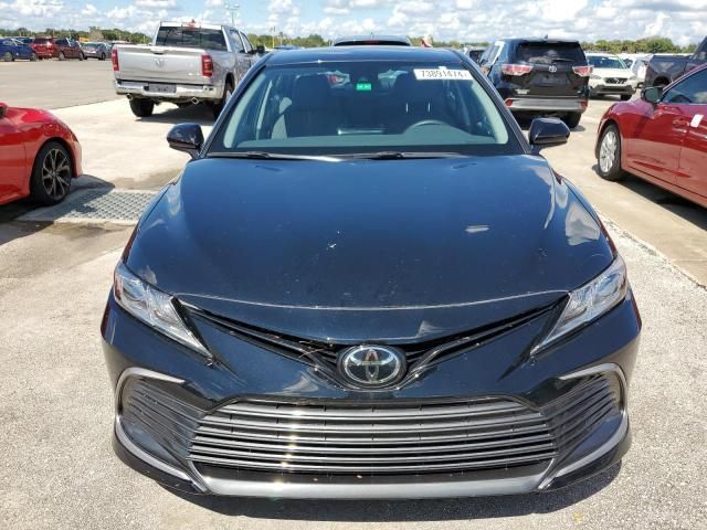 2022 Toyota Camry LE