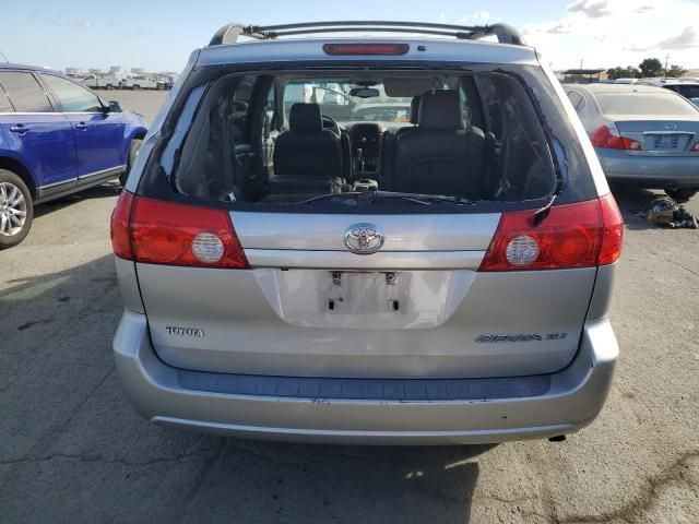 2006 Toyota Sienna XLE