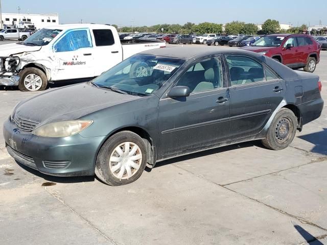 2005 Toyota Camry LE