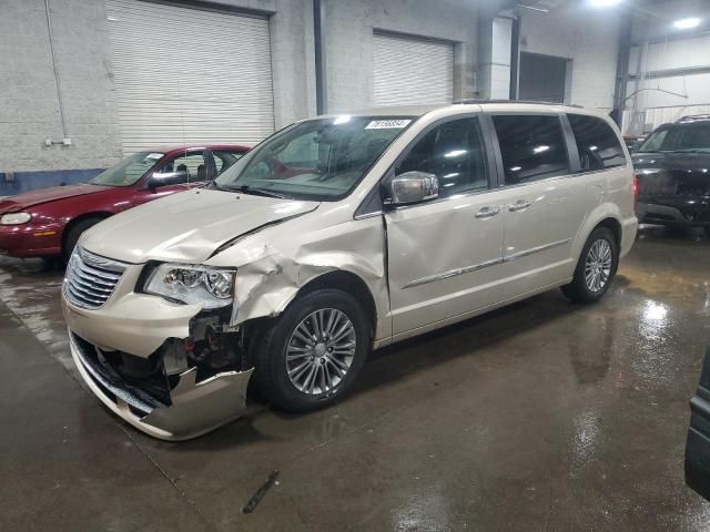 2014 Chrysler Town & Country Touring L