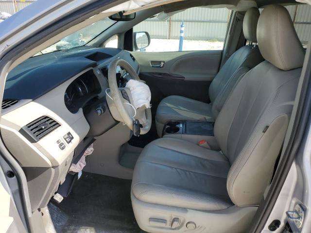 2012 Toyota Sienna XLE