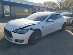 Tesla Vehiculos salvage en venta: 2015 Tesla Model S 70D