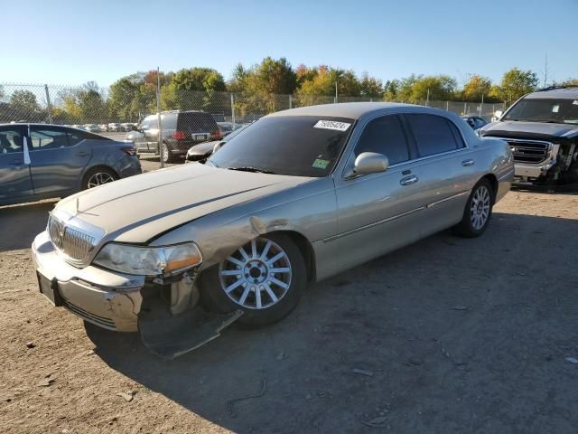 2006 Lincoln Town Car Signature