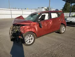 Carros salvage para piezas a la venta en subasta: 2024 KIA Soul LX