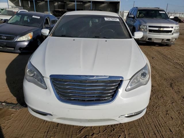 2013 Chrysler 200 Touring