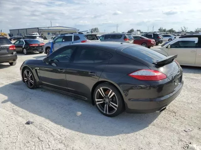 2011 Porsche Panamera 2