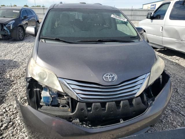 2011 Toyota Sienna XLE