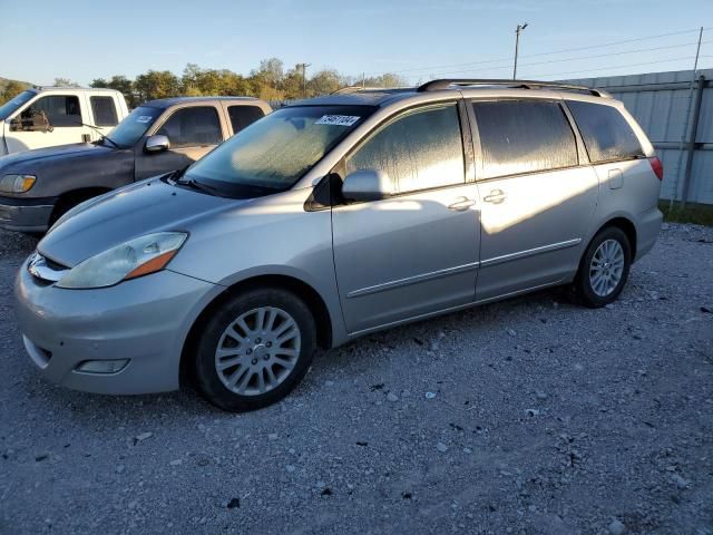 2007 Toyota Sienna XLE