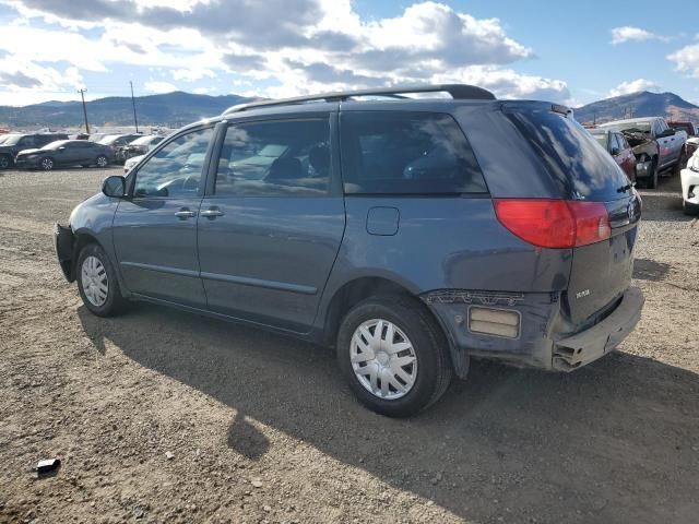 2007 Toyota Sienna CE