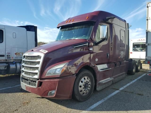 2020 Freightliner Cascadia 126