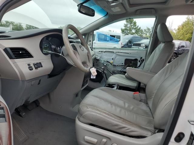 2011 Toyota Sienna XLE