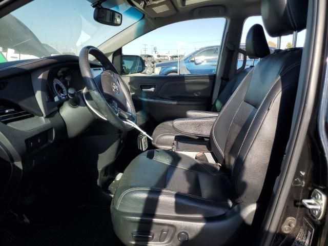 2015 Toyota Sienna Sport