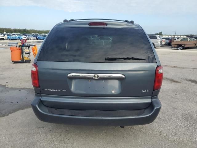 2002 Chrysler Town & Country LXI