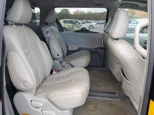 2012 Toyota Sienna XLE